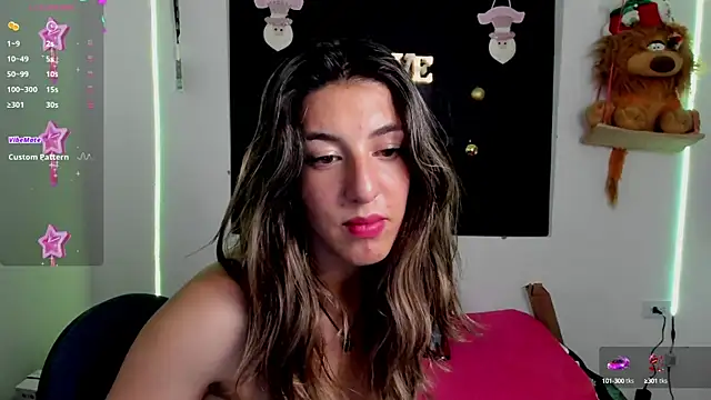 Snapshot of queen-natty chatting on December 2024 06:48:02 AM queen-natty online show from December 2024 06:48:02 AM