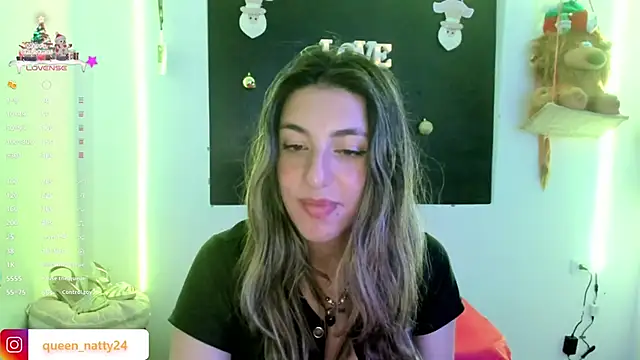 Snapshot of queen-natty chatting on January 2025 07:28:01 AM queen-natty online show from January 2025 07:28:01 AM