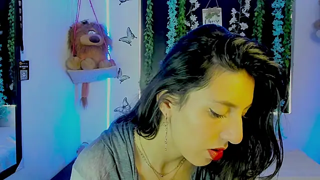 queen-natty online show from March 2026 01:15:02 PM