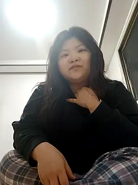 hello098712 online show from March 2025 06:44:01 PM