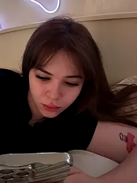 Snapshot of CutiePie3 chatting on November 2025 07:33:02 AM CutiePie3 online show from November 2025 07:33:02 AM