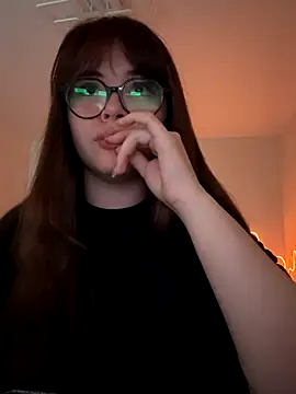 Snapshot of CutiePie3 chatting on December 2025 06:32:01 AM CutiePie3 online show from December 2025 06:32:01 AM