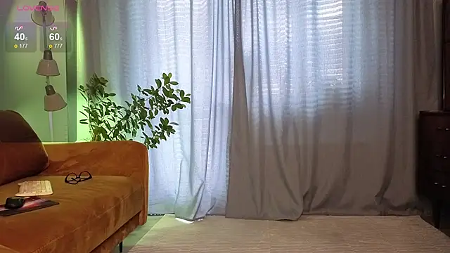 Snapshot of Your_dream_Alice chatting on September 2025 09:14:01 AM Your dream Alice online show from September 2025 09:14:01 AM