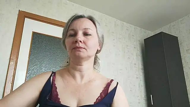 EdithManning online show from June 2026 06:32:02 AM