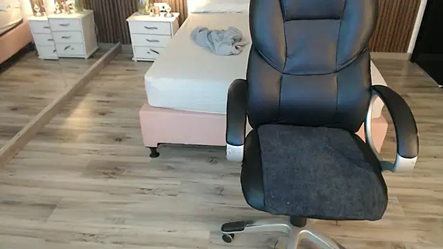 Sam mansson66 online show from October 2025 12:56:01 PM