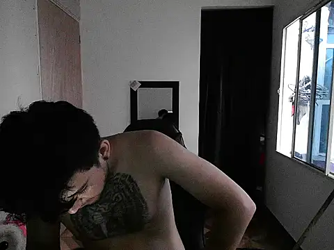 Snapshot of SeduxionDuo chatting on November 2025 01:23:02 PM SeduxionDuo online show from November 2025 01:23:02 PM