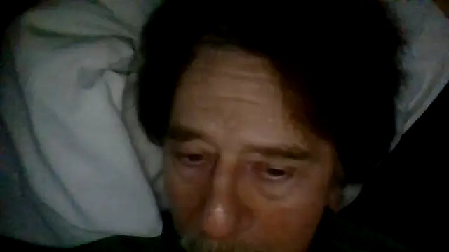 Snapshot of frankie7inch chatting on May 2026 06:43:02 AM frankie7inch online show from May 2026 06:43:02 AM