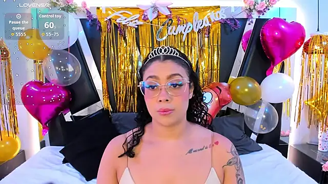 Snapshot of antonelllepiercee chatting on February 2026 11:38:02 AM antonelllepiercee online show from February 2026 11:38:02 AM