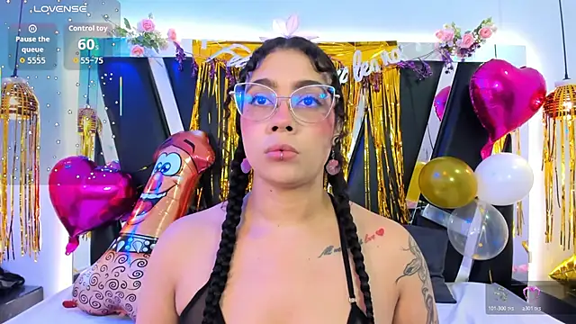 Snapshot of antonelllepiercee chatting on February 2026 11:28:02 AM antonelllepiercee online show from February 2026 11:28:02 AM