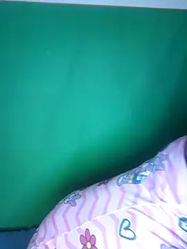 Kasandra Ho online show from November 2025 02:06:01 PM