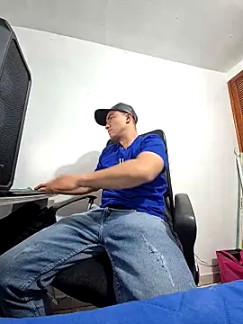 dragon1006 online show from April 2026 11:51:02 PM