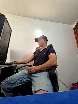 dragon1006 online show from April 2026 10:18:02 PM