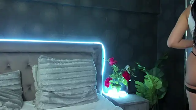 JulietShy online show from February 2025 09:06:01 PM