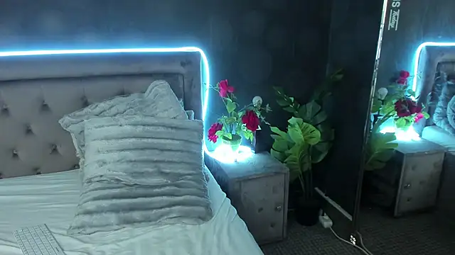 JulietShy online show from February 2025 09:48:02 PM