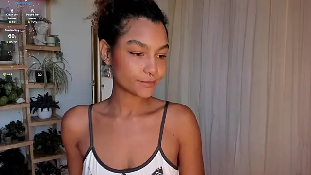 Johaphyton online show from November 2025 10:08:02 PM