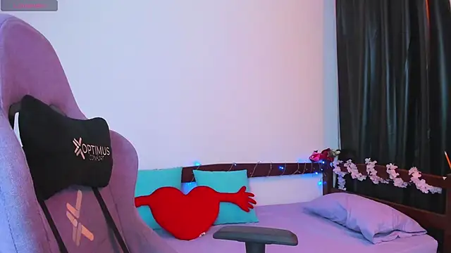  Moon Johnson online show from February 2026 02:10:01 AM