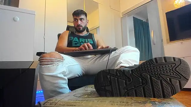 welcometo hell online show from October 2025 08:09:01 PM