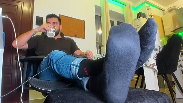 welcometo hell online show from November 2025 10:10:01 PM