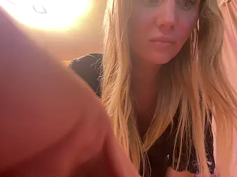 Snapshot of -Cherry-lady- chatting on January 2025 01:31:01 AM -Cherry-lady- online show from January 2025 01:31:01 AM