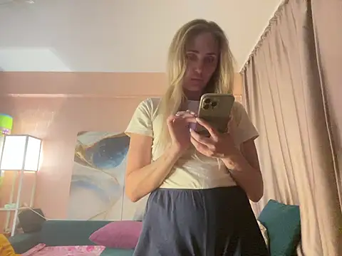 Snapshot of -Cherry-lady- chatting on February 2025 10:09:01 PM -Cherry-lady- online show from February 2025 10:09:01 PM