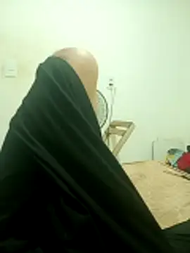 alexandre12115 online show from April 2026 02:09:01 PM