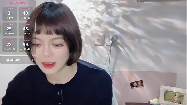 Linda-LL online show from October 2025 12:39:02 PM