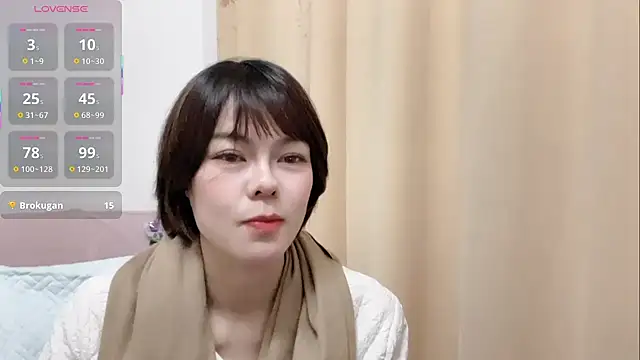 Linda-LL online show from December 2025 11:15:02 AM