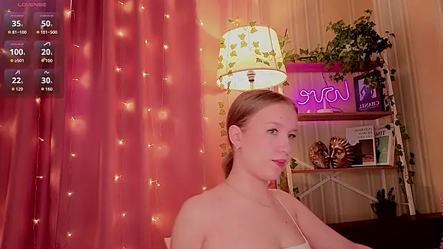 ms evasweet online show from October 2025 11:42:02 AM