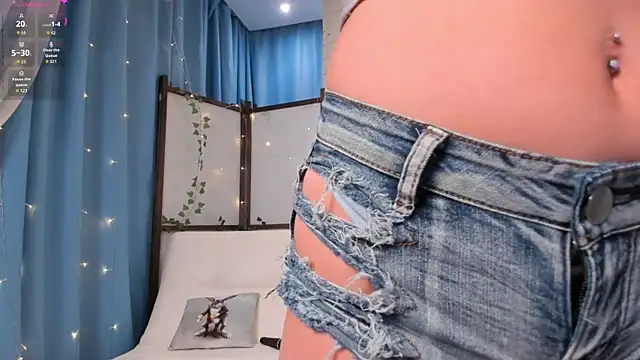 ms evasweet online show from April 2026 12:31:01 PM