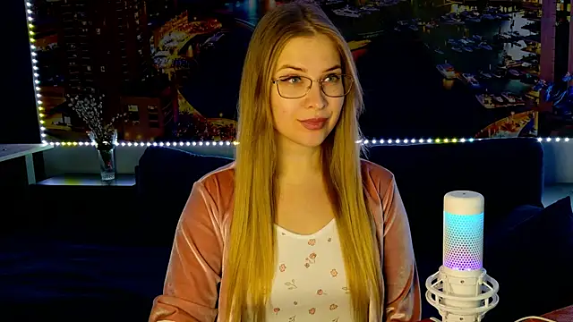 pusyavykusya online show from February 2025 08:00:01 PM