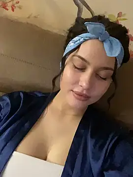 KikiWatson online show from February 2025 05:04:01 PM