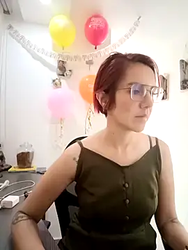 your red rose  online show from December 2024 04:49:01 PM