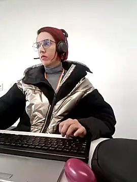 your red rose  online show from December 2024 01:45:02 PM