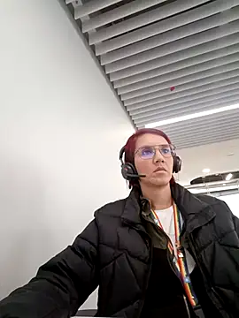 your red rose  online show from March 2025 04:17:02 PM