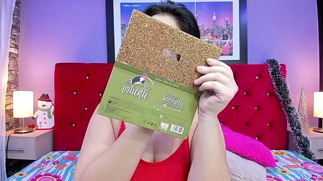 Snapshot of AbbyJonhs chatting on December 2024 12:51:02 PM AbbyJonhs online show from December 2024 12:51:02 PM