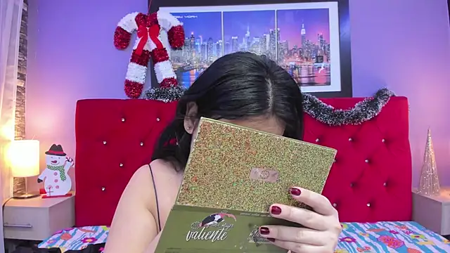 Snapshot of AbbyJonhs chatting on December 2024 12:58:01 PM AbbyJonhs online show from December 2024 12:58:01 PM