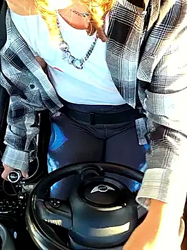 thatonespicychick online show from September 2025 01:44:02 PM