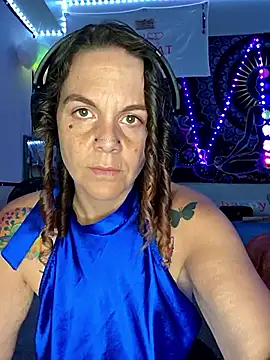 thatonespicychick online show from November 2025 04:24:01 PM