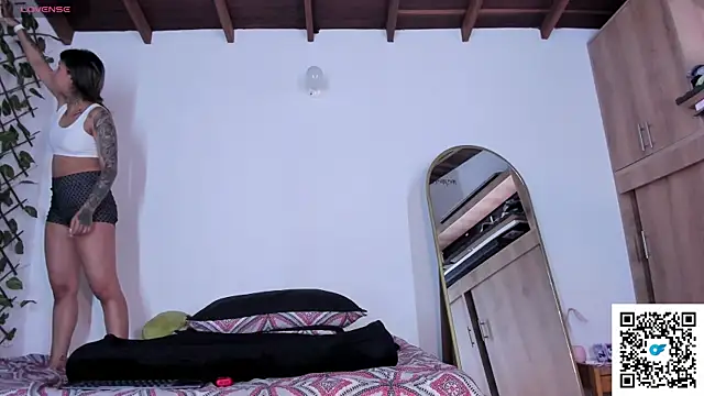 medussa13  online show from January 2026 02:10:01 PM