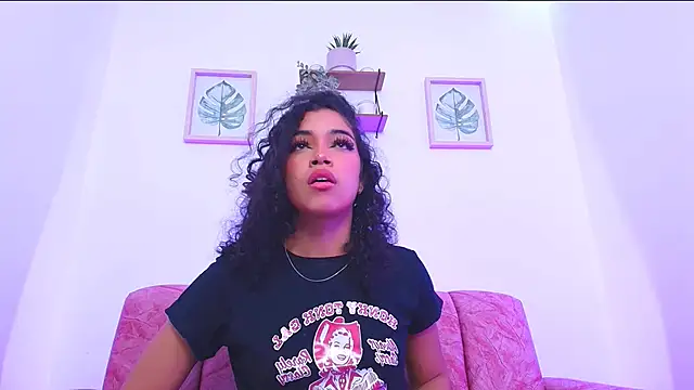 Snapshot of Sara_Jhonson chatting on December 2024 12:50:02 AM Sara Jhonson online show from December 2024 12:50:02 AM