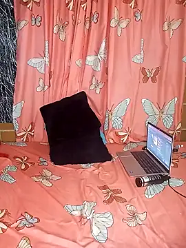 Cinnamon-Skin online show from January 2025 05:19:02 AM