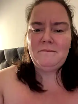 Snapshot of Viola_SassyX chatting on November 2025 09:03:01 PM Viola SassyX online show from November 2025 09:03:01 PM