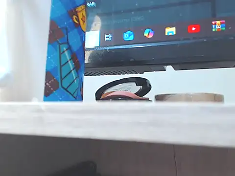 emassquirt28 online show from October 2025 05:42:02 AM