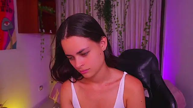 HannaRhodes online show from March 2026 02:43:01 PM