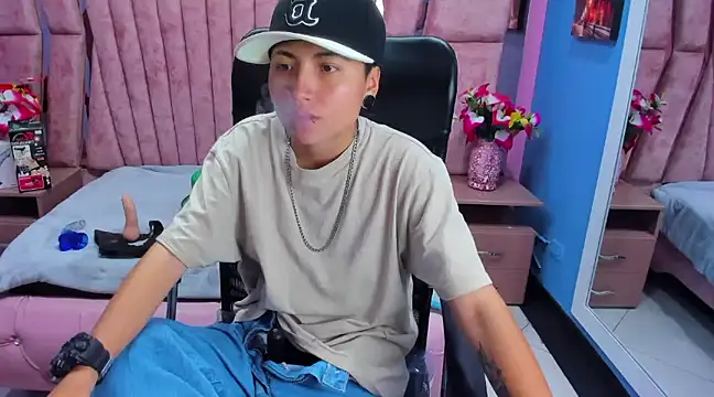 Snapshot of Im_Mathias chatting on March 2025 08:09:01 AM Im Mathias online show from March 2025 08:09:01 AM