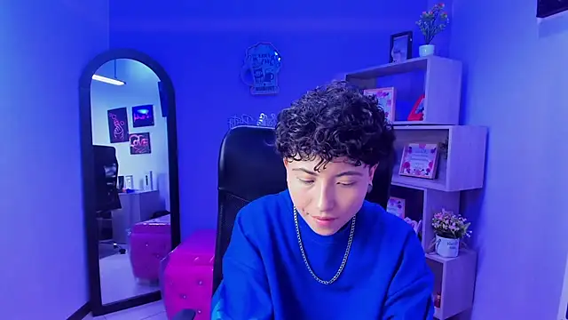 Snapshot of Im_Mathias chatting on November 2025 04:12:01 AM Im Mathias online show from November 2025 04:12:01 AM