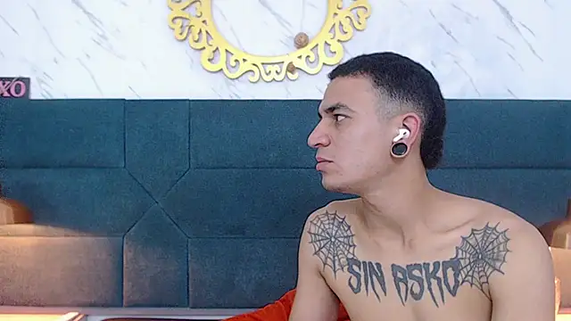 salome daniel online show from October 2025 07:47:02 PM