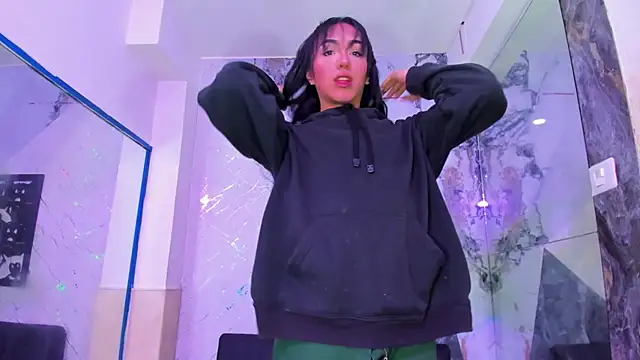 Snapshot of Isabella_stanford2 chatting on March 2026 03:33:01 AM Isabella stanford2 online show from March 2026 03:33:01 AM