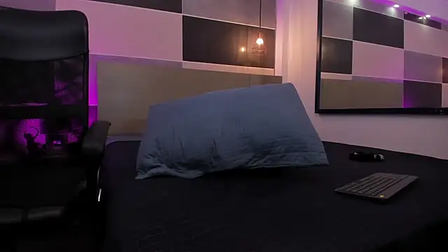 Zara Jackson online show from January 2026 07:11:01 PM