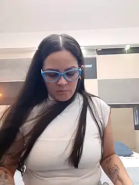 Snapshot of Zara_Jackson chatting on May 2026 02:45:01 PM Zara Jackson online show from May 2026 02:45:01 PM